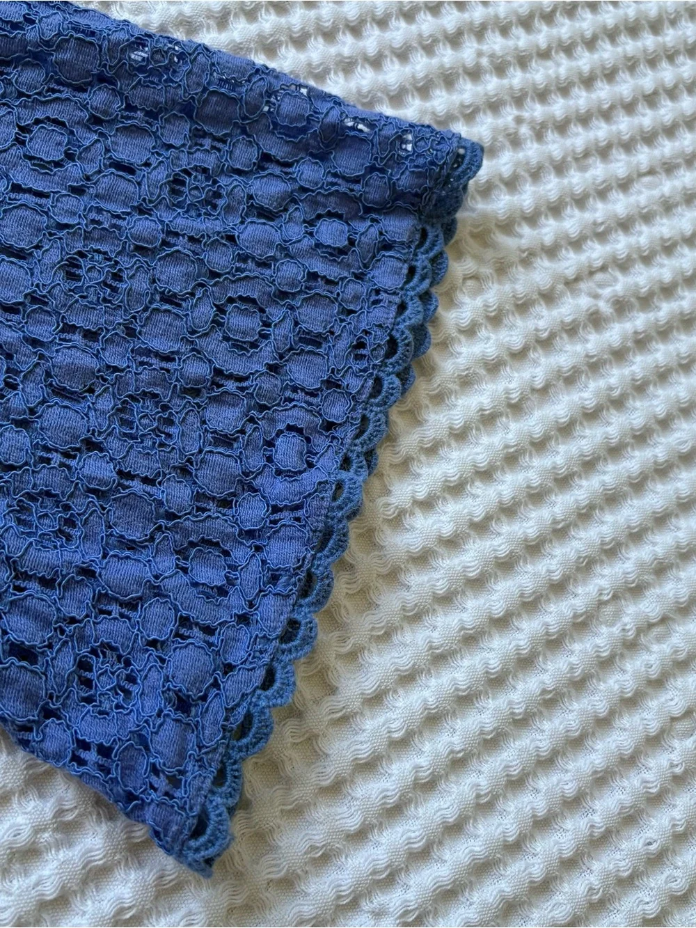 Banana Republic Periwinkle Lace Crochet Bell Sleeve Top Feminine Office Lined XS
